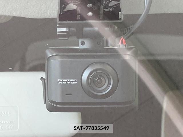 Suzuki EVERY 2012-07 8277527-3