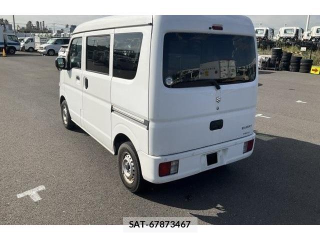 Suzuki EVERY 2022-07 8277943-1