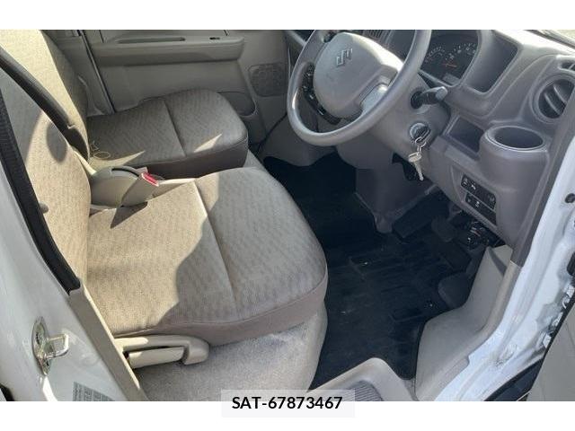 Suzuki EVERY 2022-07 8277943-4