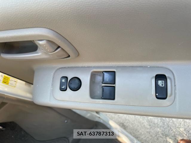 Suzuki EVERY 2014-11 8279637-16