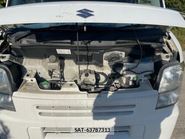 Suzuki EVERY 2014-11 8279637-8