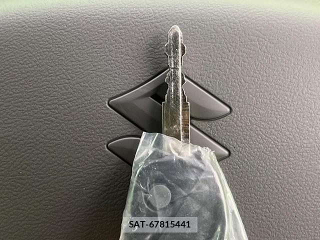 Suzuki EVERY 2024-10 8280488-7