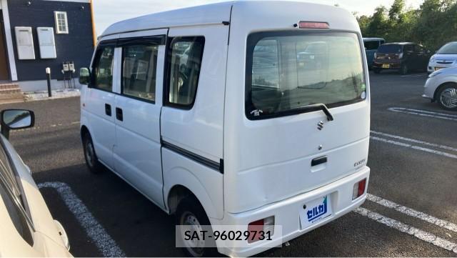 Suzuki EVERY 2015-03 8280659-12