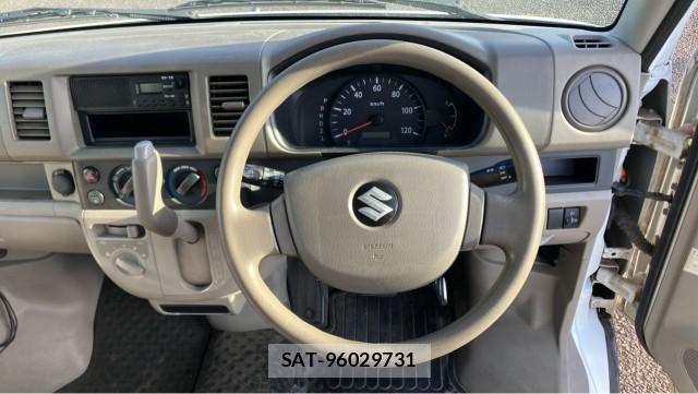 Suzuki EVERY 2015-03 8280659-16