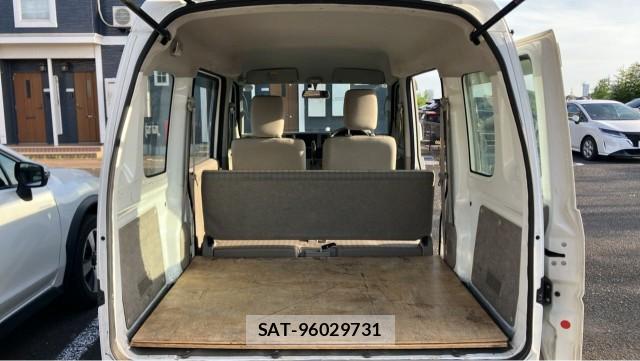 Suzuki EVERY 2015-03 8280659-17