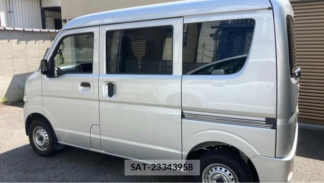 Suzuki EVERY 2018-06 8280709-10