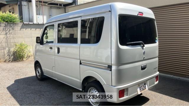 Suzuki EVERY 2018-06 8280709-13