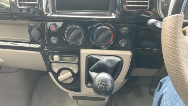 Suzuki EVERY 2007-11 8281378-14