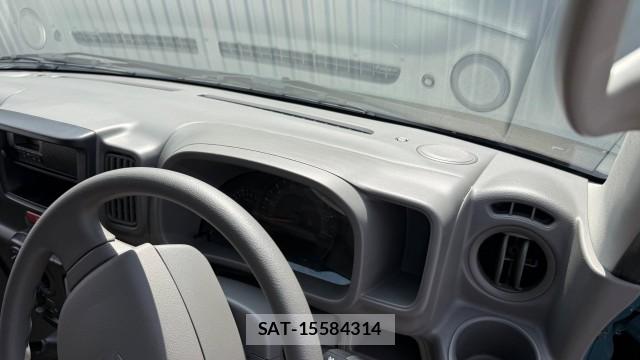 Suzuki EVERY 2025-03 8282434-14