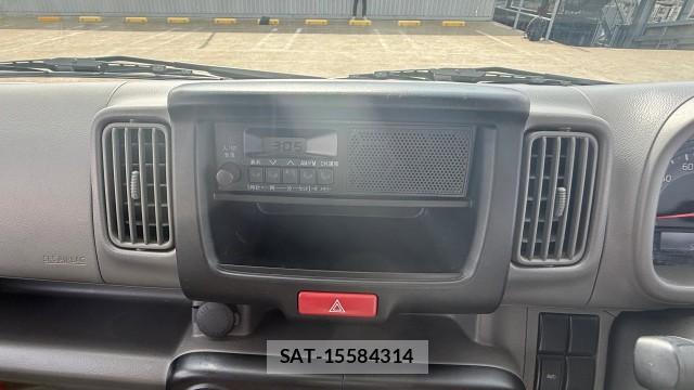 Suzuki EVERY 2025-03 8282434-4