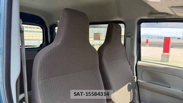 Suzuki EVERY 2025-03 8282434-5
