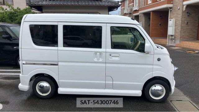 Suzuki EVERY 2022-06 8282462-3