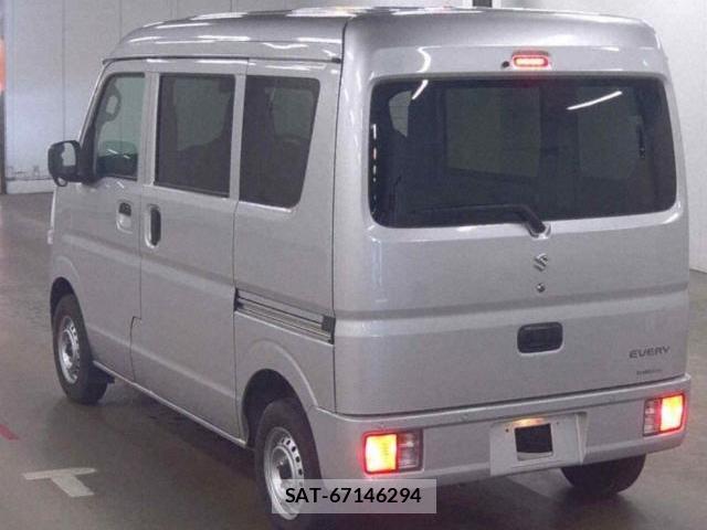 Suzuki EVERY 2023-09 8283859-3