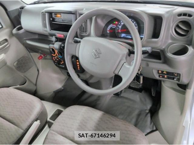 Suzuki EVERY 2023-09 8283859-5
