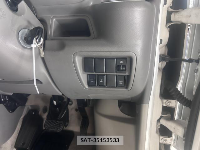 Suzuki EVERY 2018-05 8284771-11