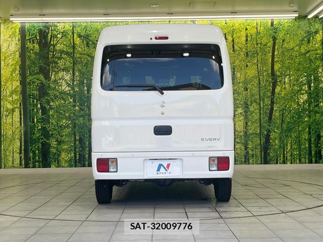 Suzuki EVERY 2022-10 8284932-14