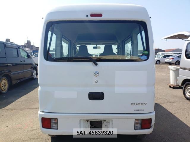 Suzuki EVERY 2020-07 8285702-3
