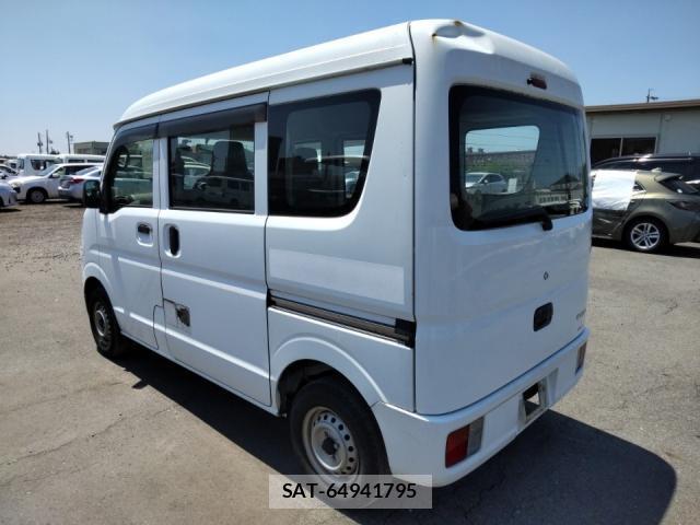 Suzuki EVERY 2016-07 8285704-4