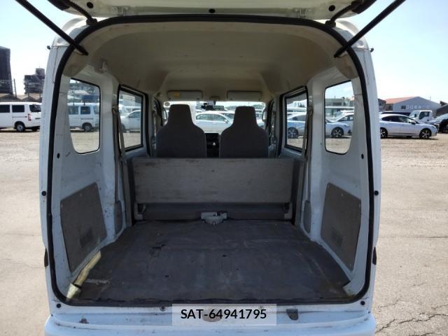Suzuki EVERY 2016-07 8285704-5