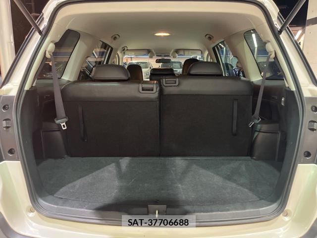 Subaru EXIGA CROSSOVER 2016-09 8279299-11