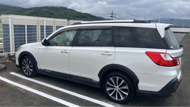 Subaru EXIGA CROSSOVER 2016-02 8281833-10