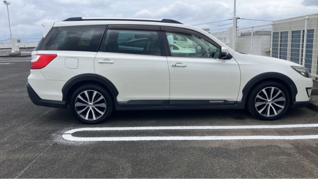 Subaru EXIGA CROSSOVER 2016-02 8281833-3