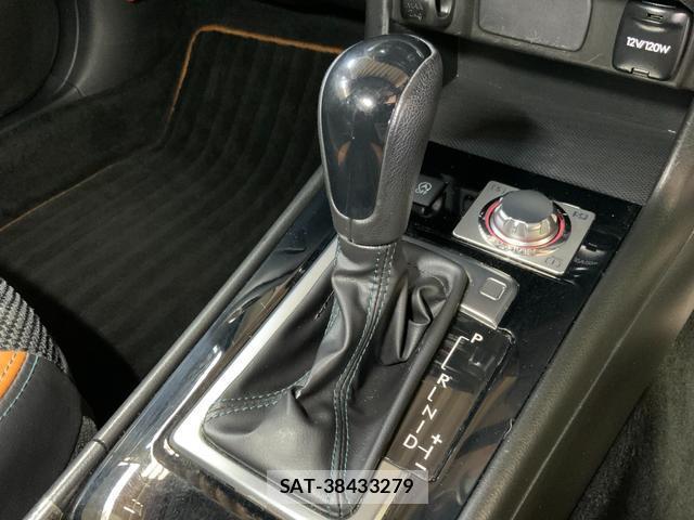 Subaru EXIGA CROSSOVER 2017-05 8284627-16