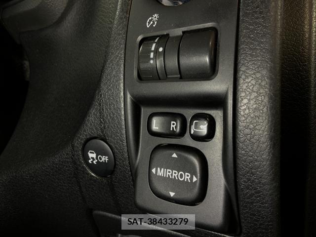 Subaru EXIGA CROSSOVER 2017-05 8284627-18