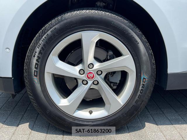 Jaguar F-PACE 2017-06 8279330-16