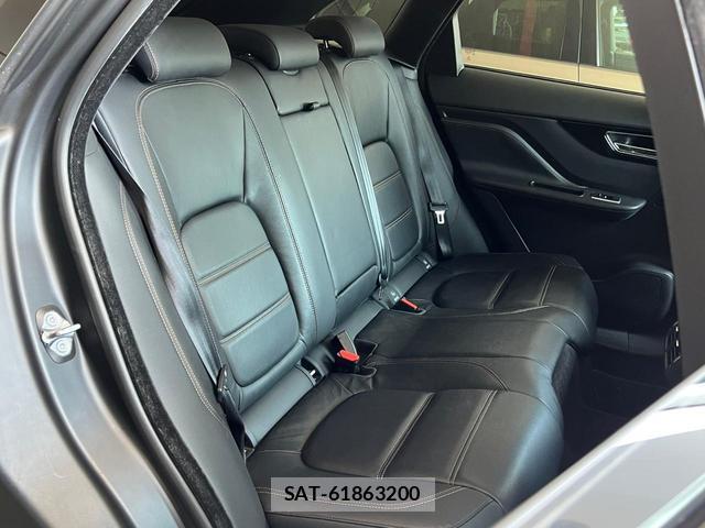Jaguar F-PACE 2017-06 8279330-18
