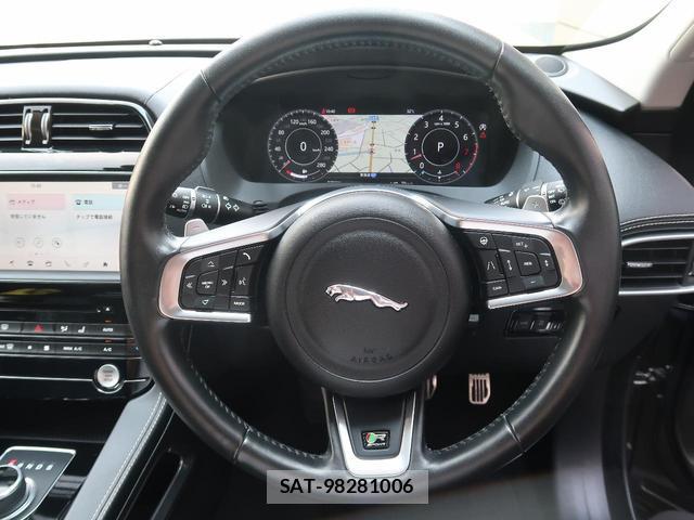 Jaguar F-PACE 2018-11 8279524-3