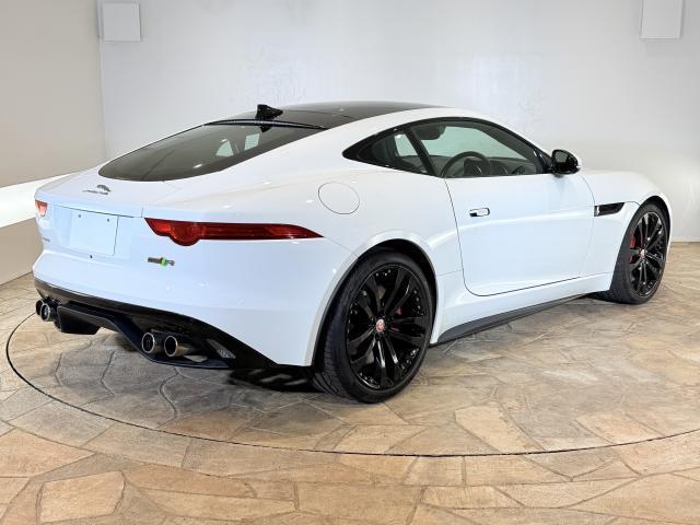 Jaguar F-TYPE 2015-09 8279231-2