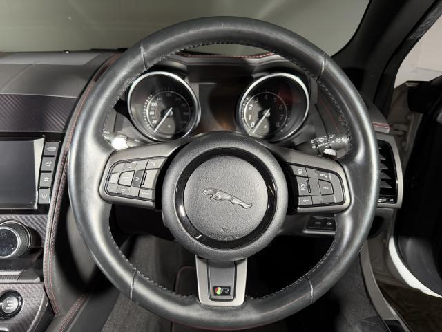 Jaguar F-TYPE 2015-09 8279231-6