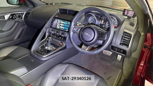 Jaguar F-TYPE 2014-06 8281001-2