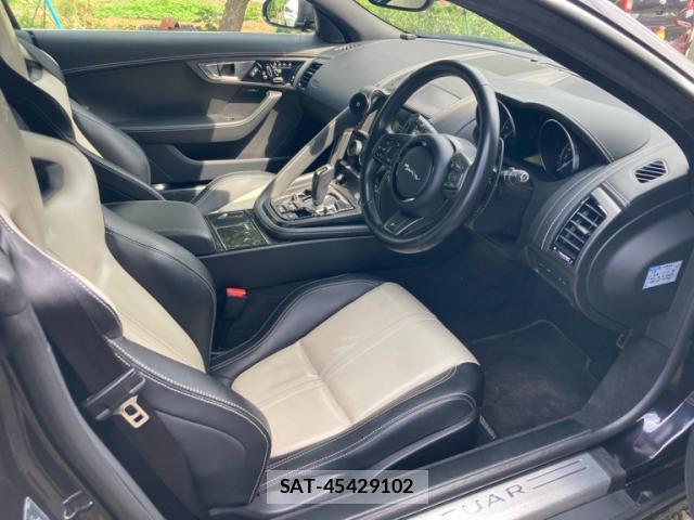 Jaguar F-TYPE 2016-04 8284817-11