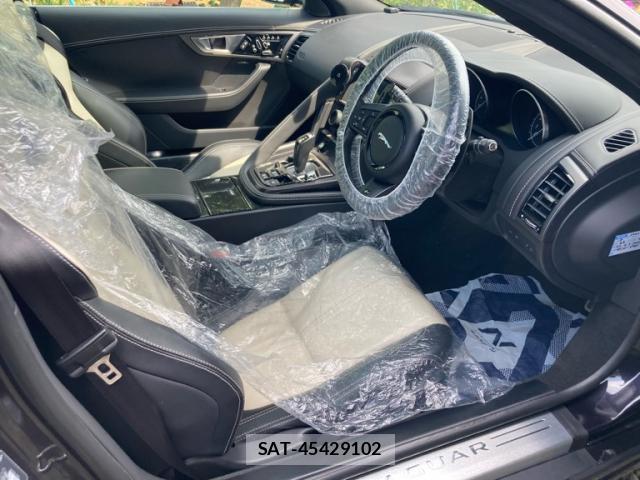 Jaguar F-TYPE 2016-04 8284817-17