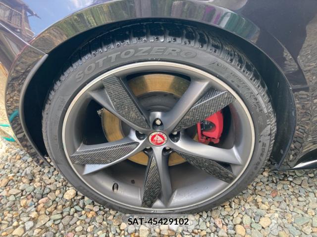 Jaguar F-TYPE 2016-04 8284817-6
