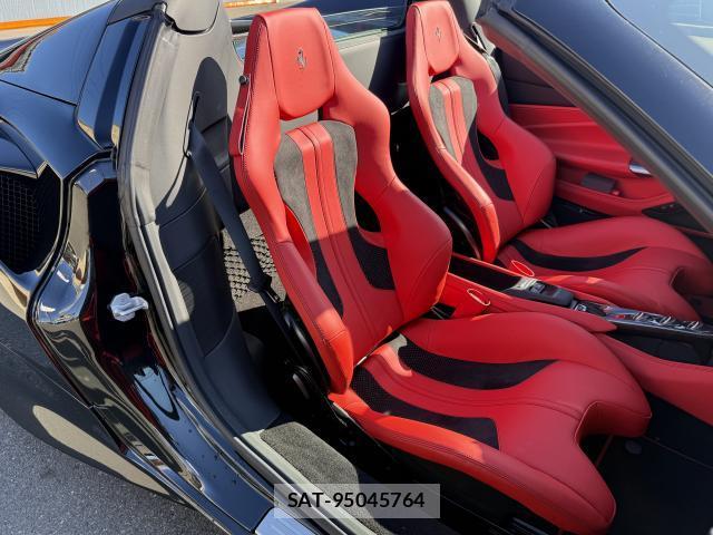 Ferrari F8 Spider 2022-03 8277809-8