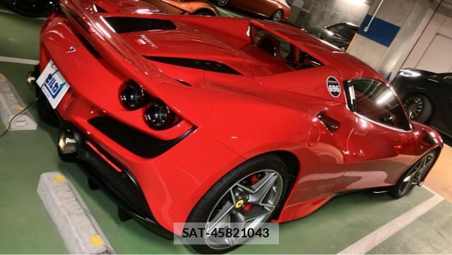 Ferrari F8 Spider 2021-07 8280782-12