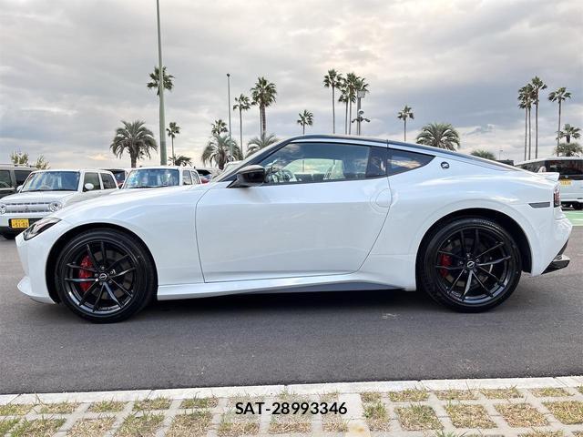 Nissan FAIRLADY Z 2024-11 8277065-7