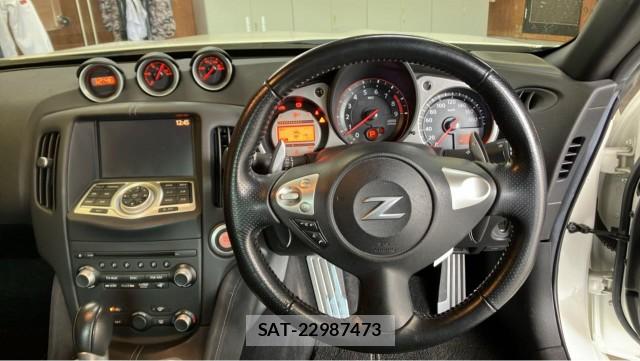 Nissan FAIRLADY Z 2012-03 8281012-15