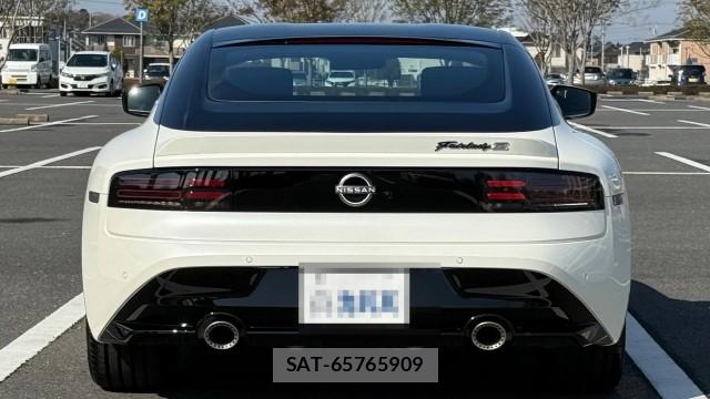 Nissan FAIRLADY Z 2025-03 8282247-1