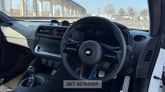 Nissan FAIRLADY Z 2025-03 8282247-2
