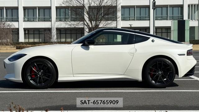 Nissan FAIRLADY Z 2025-03 8282247-8