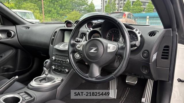 Nissan FAIRLADY Z 2009-05 8282315-2