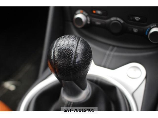 Nissan FAIRLADY Z 2017-08 8283563-3