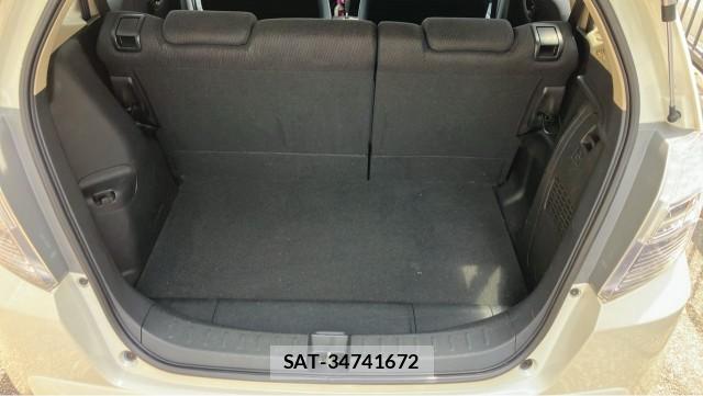 Honda FIT HYBRID 2011-09 8281342-17