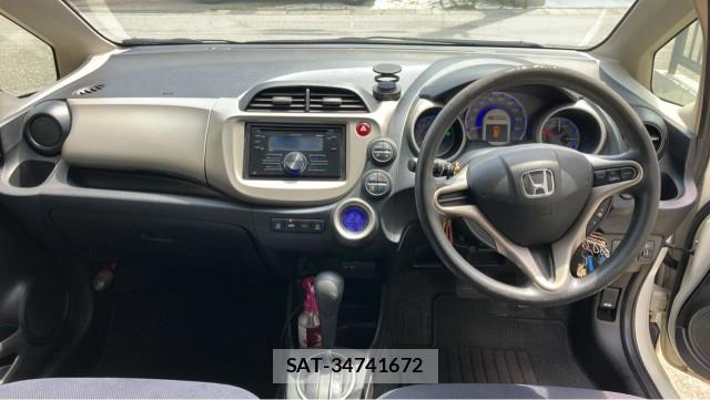 Honda FIT HYBRID 2011-09 8281342-2