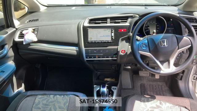 Honda FIT HYBRID 2015-08 8281704-2