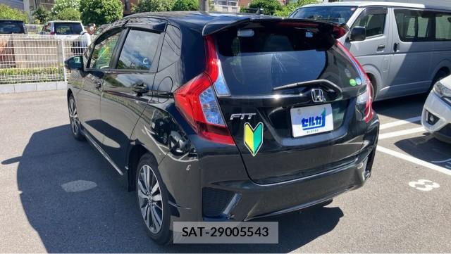 Honda FIT HYBRID 2016-05 8282202-13